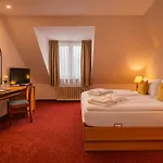 Lazensky Pyramida 4* Františkovy Lázně