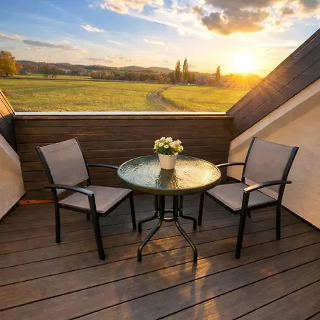 Hotel Lazensky Pyramida Františkovy Lázně