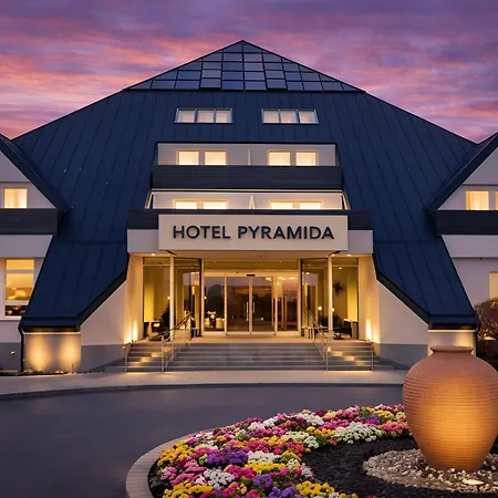 Hotel Lazensky Pyramida 4*