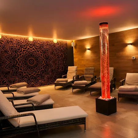 Lazensky Pyramida Hotel Františkovy Lázně