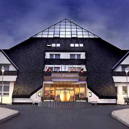 Lazensky Pyramida I Отель