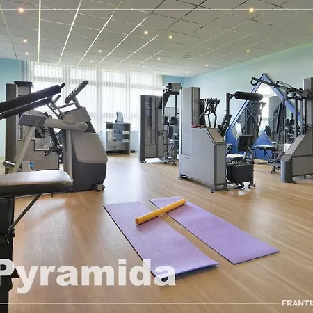 Lazensky Pyramida Szálloda 4*