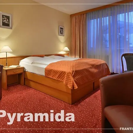 Lazensky Pyramida 4* Františkovy Lázně