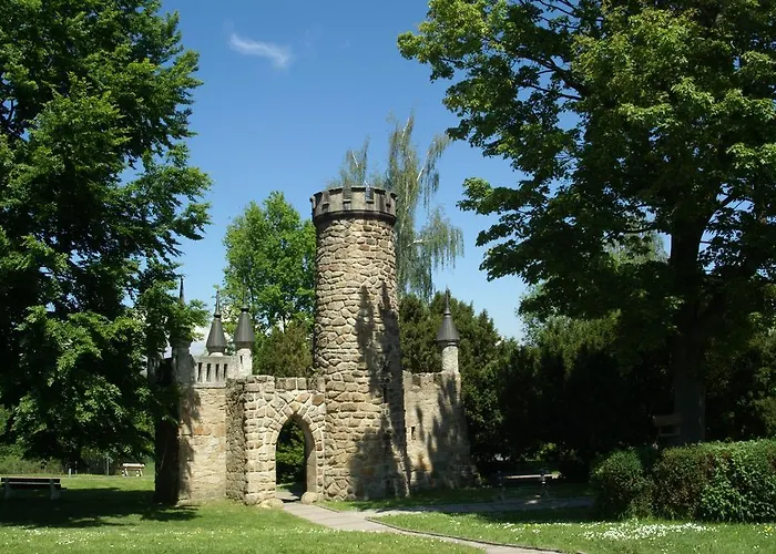 Lazensky Pyramida