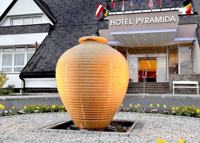 Lazensky Pyramida