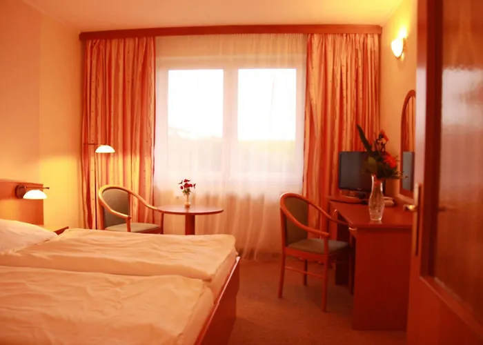 Lazensky Pyramida Hotel Františkovy Lázně
