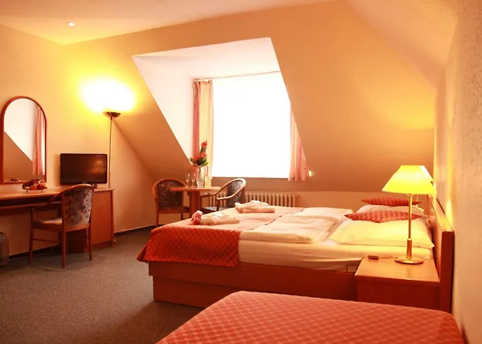 Lazensky Pyramida Hotel