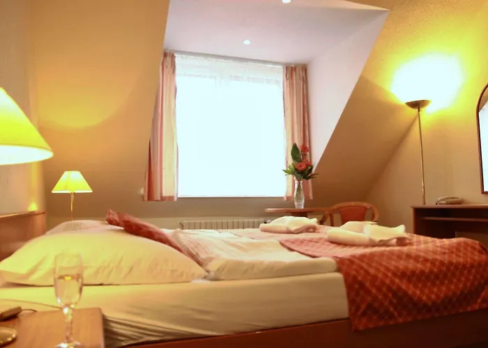 Hotel Lazensky Pyramida
