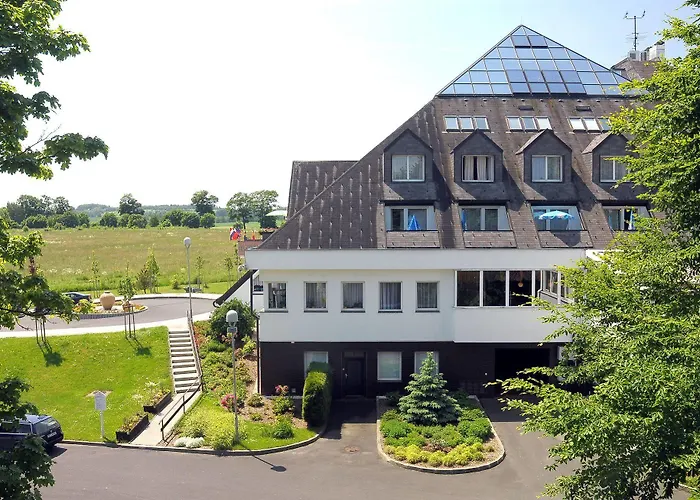 Lazensky Pyramida